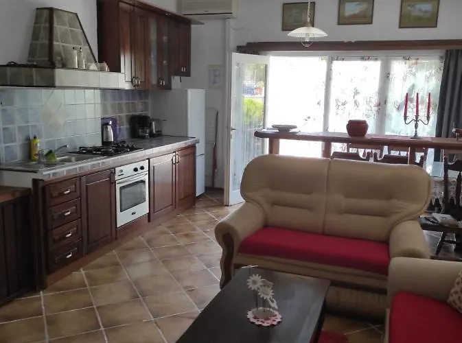 Caroline * Τρογκίρ